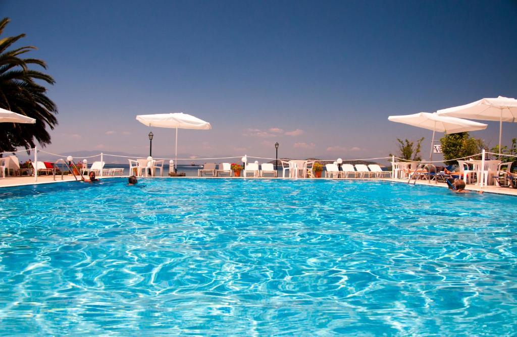 Vournelis Hotel Limenas  Bagian luar foto