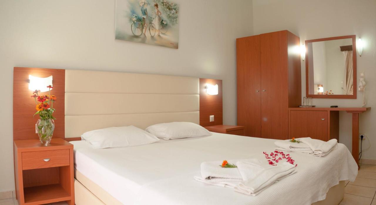 Vournelis Hotel Limenas  Bagian luar foto